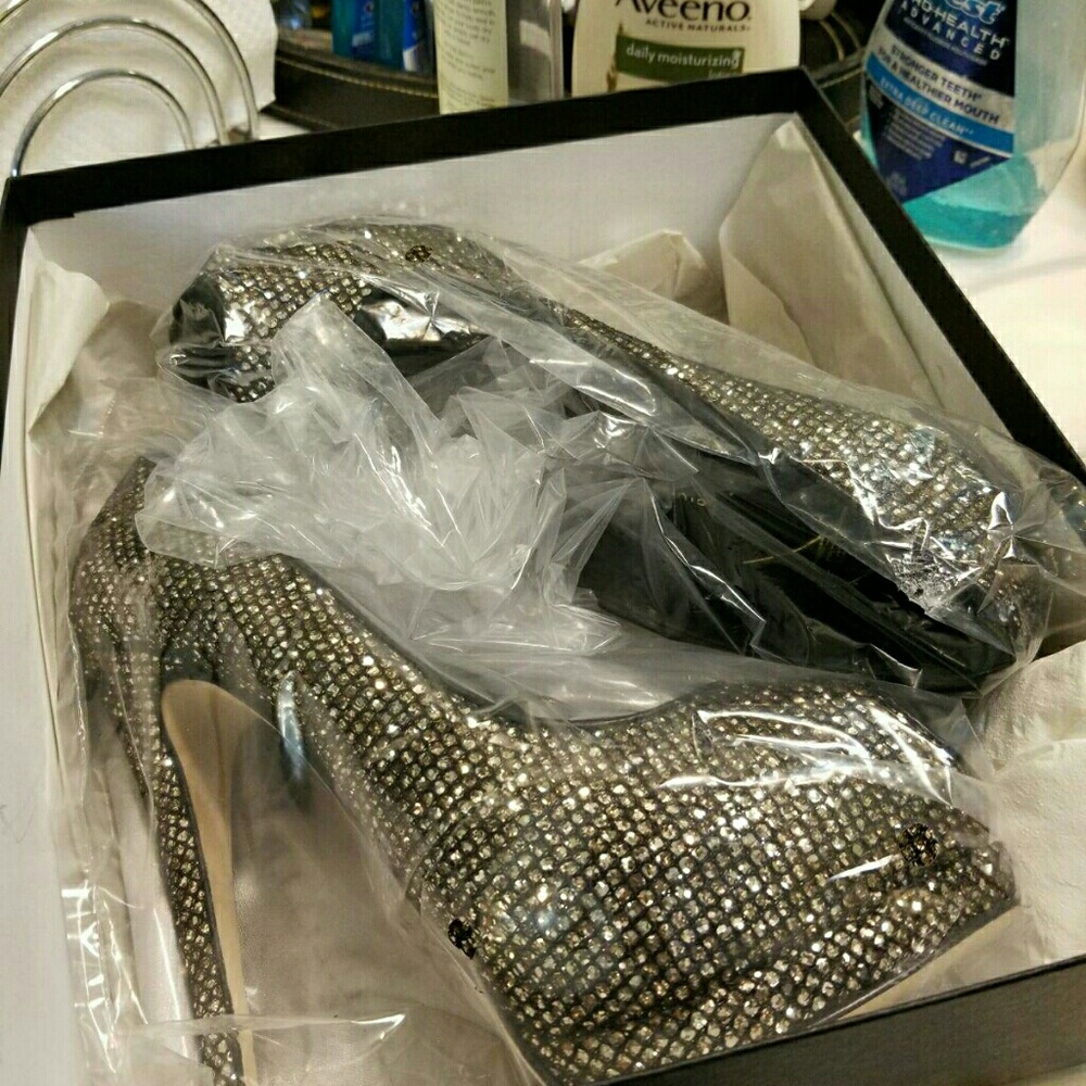 Shoe